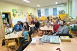 Včelky – Vánoční besídka s&nbsp;tvořením