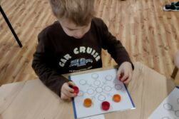 Včelky – Skládání vloček